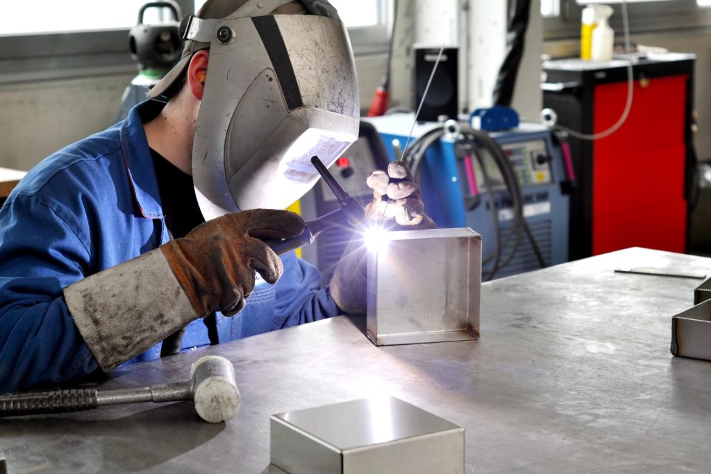 製缶加工の画像